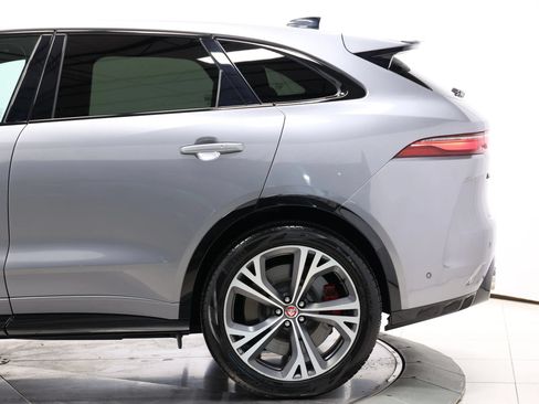 Used 2022 Jaguar F-PACE SVR AWD/4WD image 10