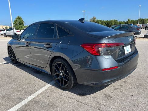 Used 2024 Honda Civic Sport image 6