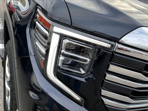 Used 2024 GMC Sierra 1500 SLT w/ SLT Premium Plus Package image 32