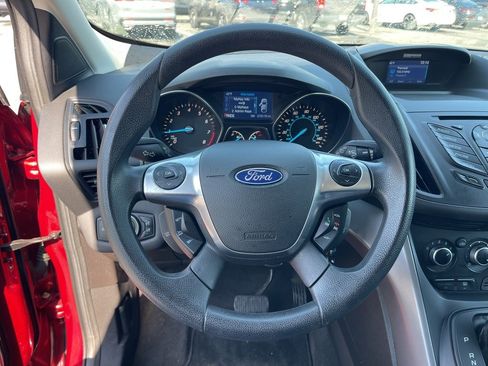 Used 2014 Ford Escape SE image 16