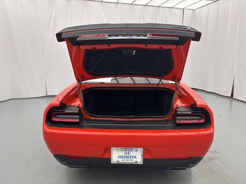 Used 2021 Dodge Challenger R/T Scat Pack RWD image 10