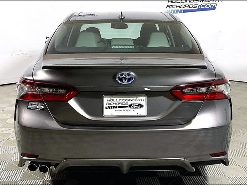 Used 2024 Toyota Camry SE w/ Audio Upgrade Package FWD image 4