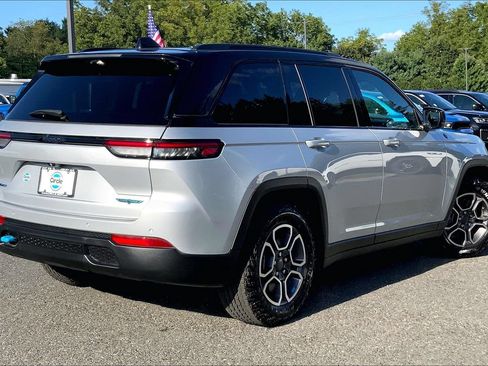 Used 2023 Jeep Grand Cherokee Trailhawk w/ Advanced Protech Group II AWD/4WD image 11