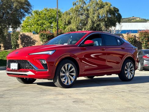 New 2026 Buick Envista Avenir image 4