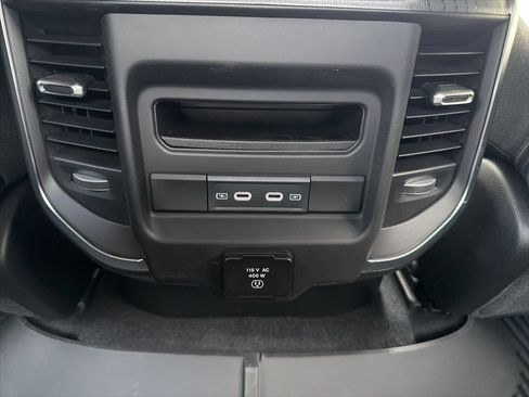 New 2026 RAM 1500 Big Horn AWD/4WD image 32