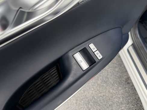 Used 2023 Genesis GV70 2.5T w/ Sport Prestige Package AWD/4WD image 26