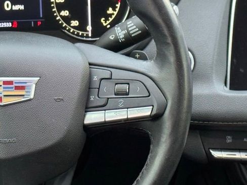 Used 2020 Cadillac XT4 Premium Luxury image 25