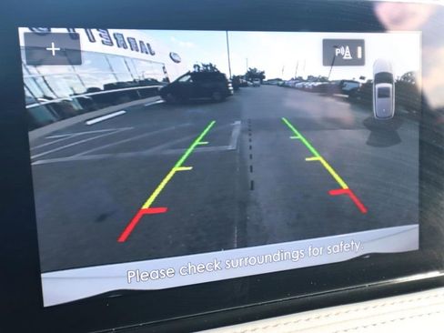 Used 2022 Lincoln Corsair Standard w/ Equipment Group 101A image 4