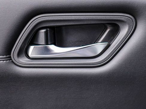 New 2025 Nissan Rogue SL image 55