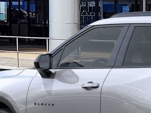 New 2026 Chevrolet Blazer LT image 12