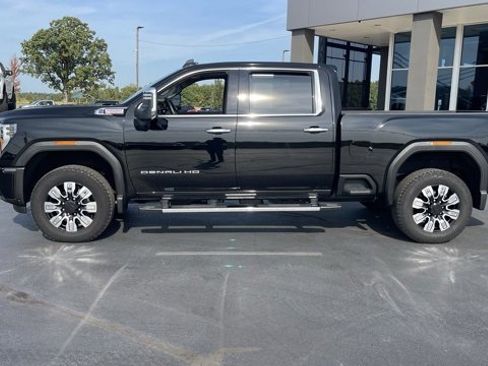 Used 2025 GMC Sierra 2500 Denali w/ Denali Reserve Package image 3