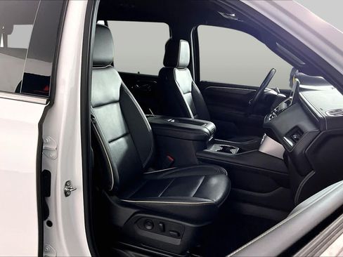 Used 2022 GMC Yukon SLT RWD image 9