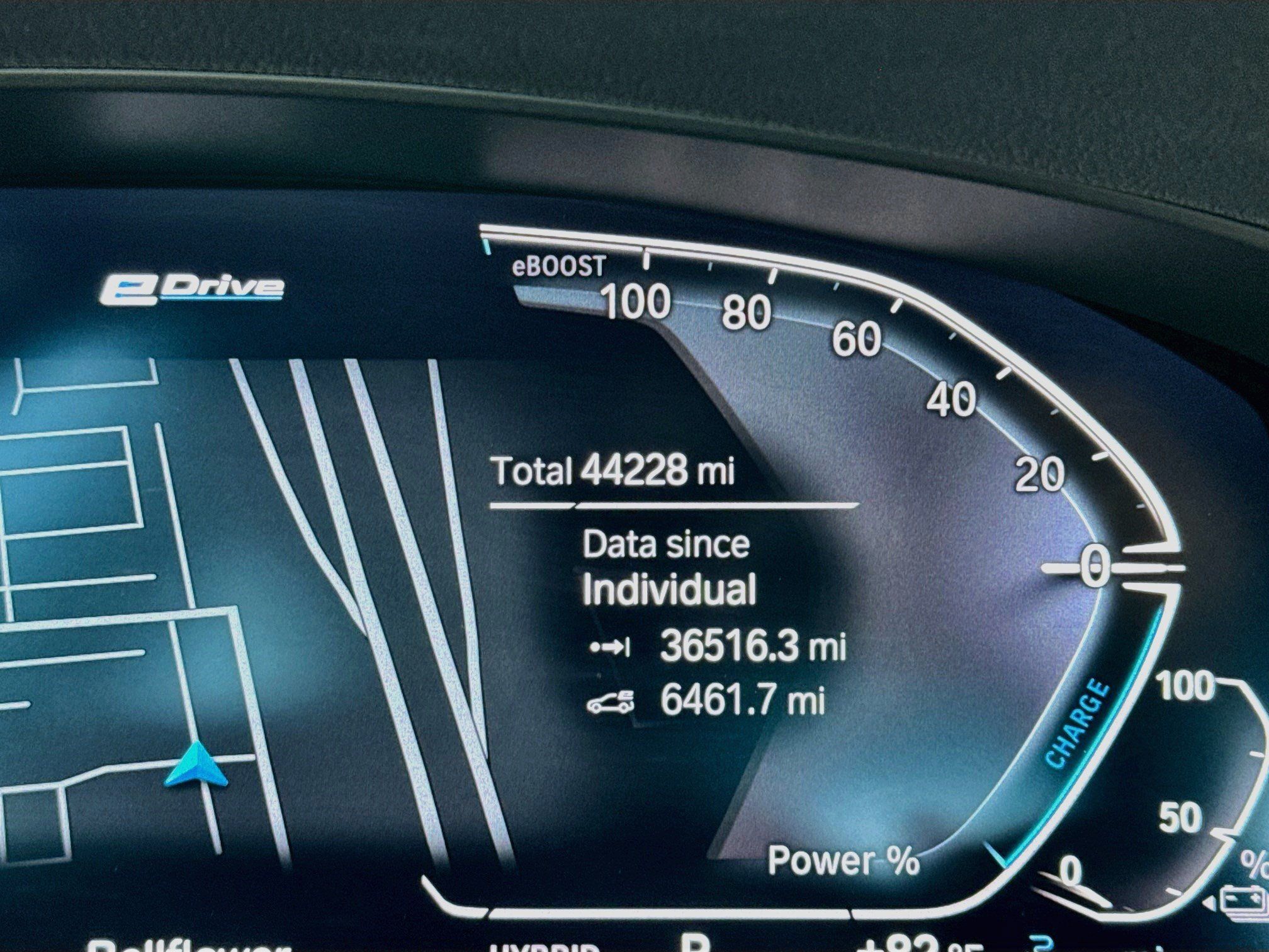 Used 2023 BMW 530e w/ Convenience Package RWD image 8