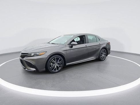 Certified 2023 Toyota Camry SE image 6