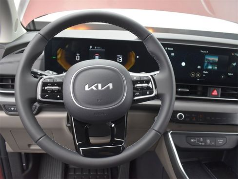 New 2026 Kia Carnival EX image 30