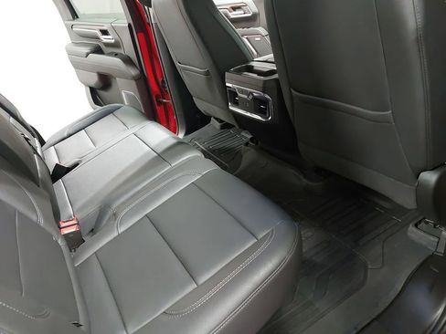 Used 2024 GMC Sierra 2500 SLT w/ SLT Convenience Package image 11