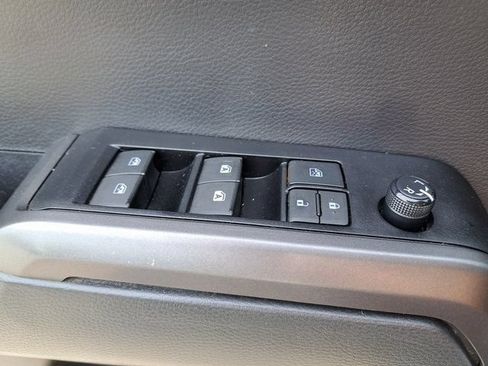 Used 2023 Toyota Tacoma TRD Off-Road AWD/4WD image 30