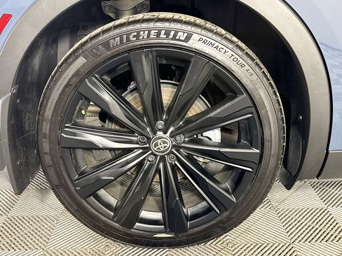 Used 2026 Toyota Crown Limited image 58