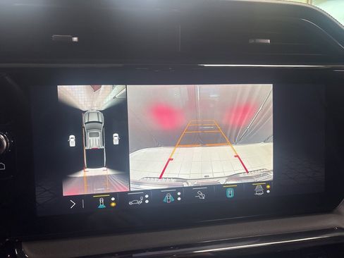 Used 2022 GMC Sierra 1500 AT4 w/ AT4 Premium Package image 27