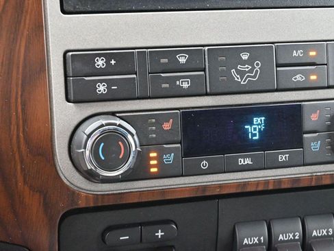 Used 2012 Ford F350 Lariat w/ Lariat Ultimate Pkg AWD/4WD image 22