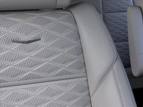 New 2026 Cadillac Escalade ESV Platinum Sport w/ LPO, ONYX Package image 21