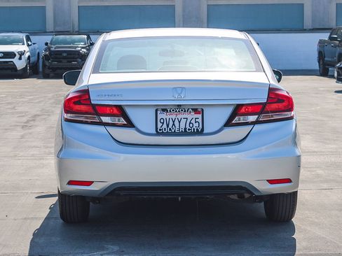 Used 2015 Honda Civic SE image 8