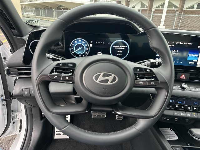 New 2026 Hyundai Elantra SEL FWD image 30