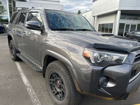 Used 2023 Toyota 4Runner TRD Off-Road Premium w/ Off Road Premium Plus Package AWD/4WD image 5