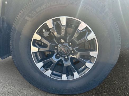 Used 2021 Nissan Titan PRO-4X w/ Pro-4x Convenience Package AWD/4WD image 7