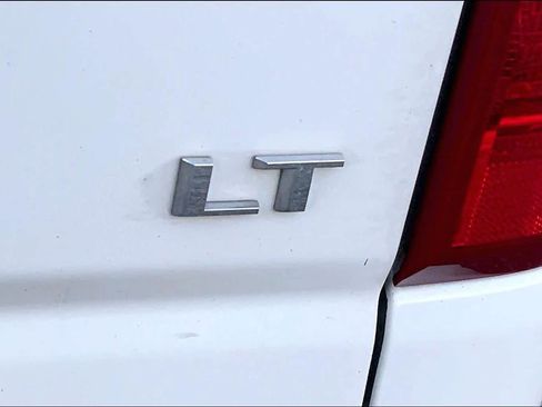 Used 2024 Chevrolet Silverado 2500 LT image 9