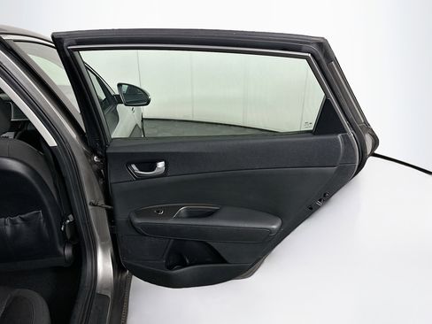 Used 2017 Kia Optima LX w/ Driver Convenience Package image 27