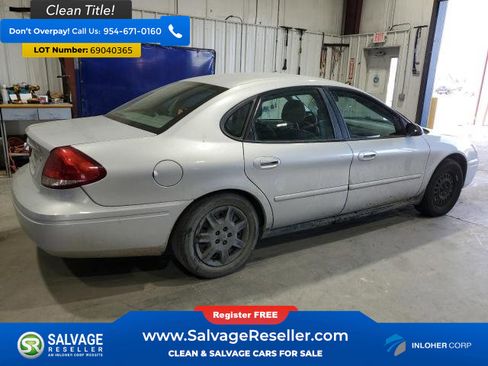 Used 2005 Ford Taurus SE image 4