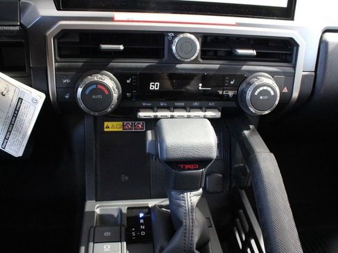 New 2026 Toyota 4Runner TRD Off-Road Premium AWD/4WD image 39