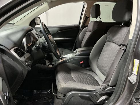 Used 2018 Dodge Journey SE w/ Connectivity Group image 21