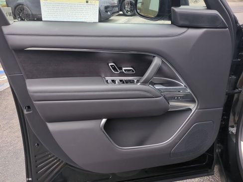 New 2026 Land Rover Range Rover SE AWD/4WD image 11