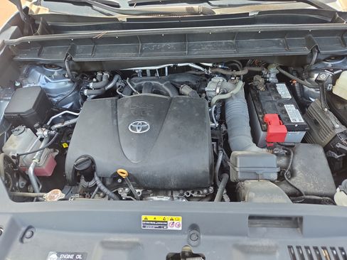 Used 2021 Toyota Highlander Platinum AWD/4WD image 39