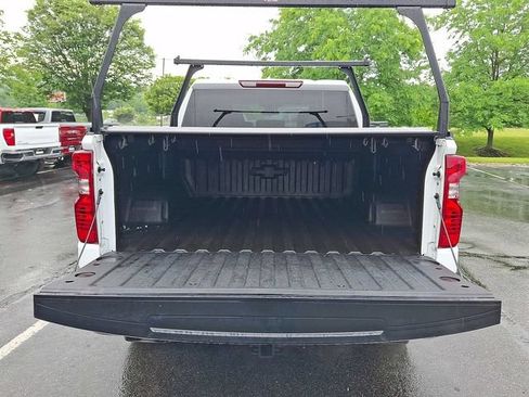 Used 2022 Chevrolet Silverado 1500 Custom Trail Boss AWD/4WD image 23