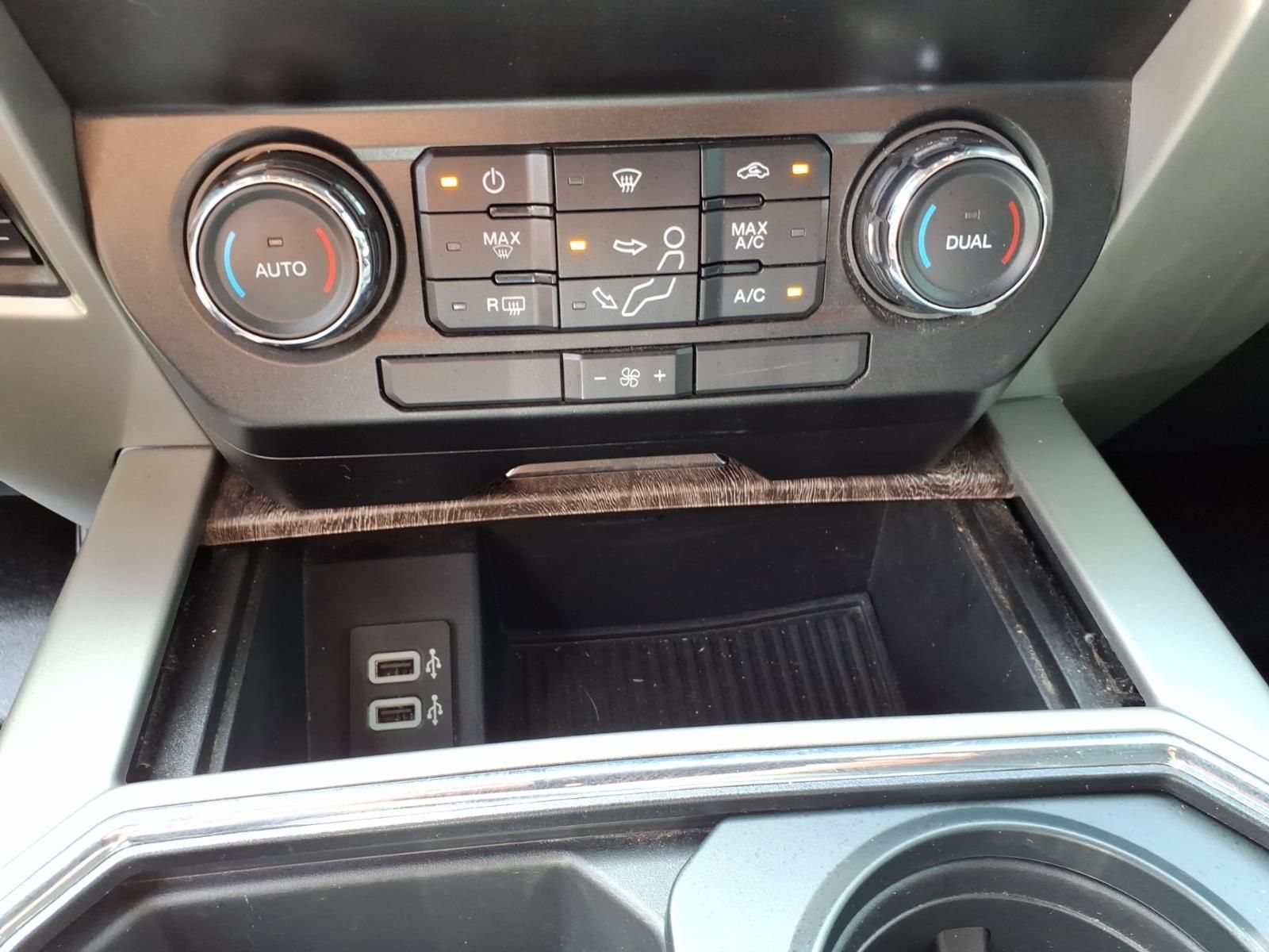 Used 2019 Ford F350 Lariat w/ Chrome Package AWD/4WD image 31