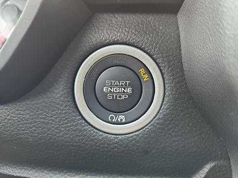 Used 2023 RAM 1500 Laramie RWD image 29