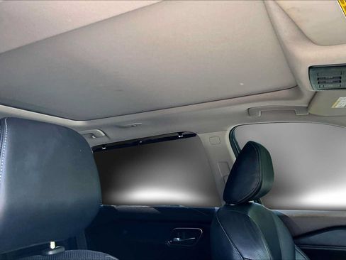 Used 2021 Nissan Rogue Platinum AWD/4WD image 14