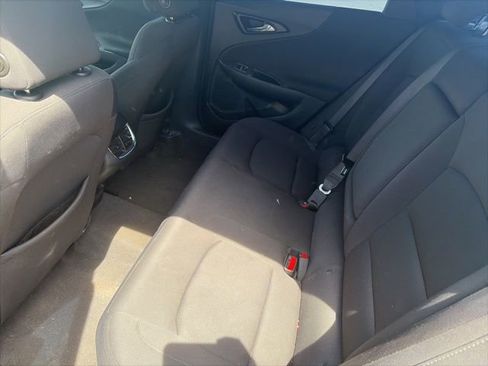 Used 2020 Chevrolet Malibu LT FWD image 11