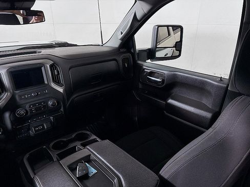 Used 2025 Chevrolet Silverado 2500 W/T image 22