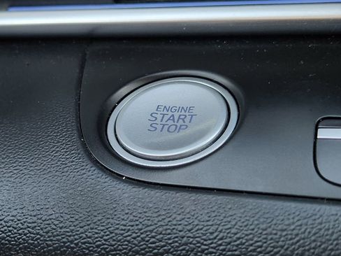 Used 2024 Hyundai Elantra SEL FWD image 25