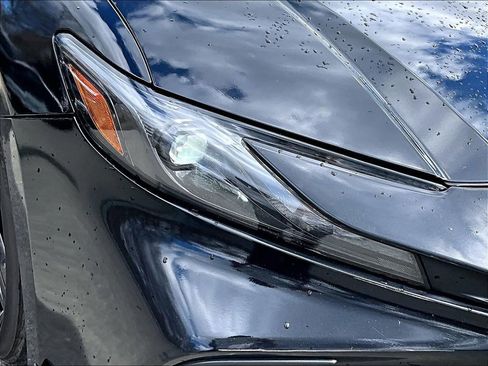 Used 2025 Toyota Camry SE FWD image 26