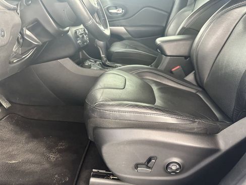 Used 2019 Jeep Cherokee High Altitude image 13
