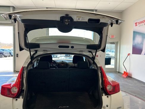 Used 2014 Nissan Juke S image 15