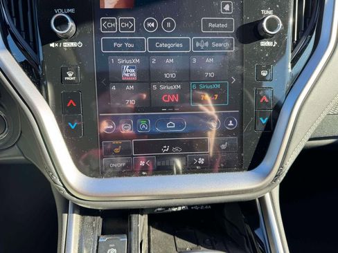 Used 2023 Subaru Outback Premium image 29