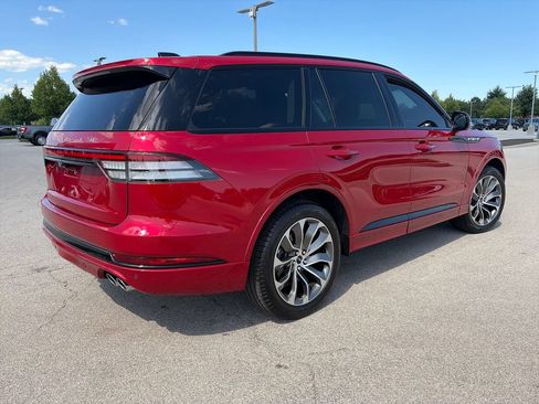 Used 2025 Lincoln Aviator AWD w/ Jet Appearance Package image 7