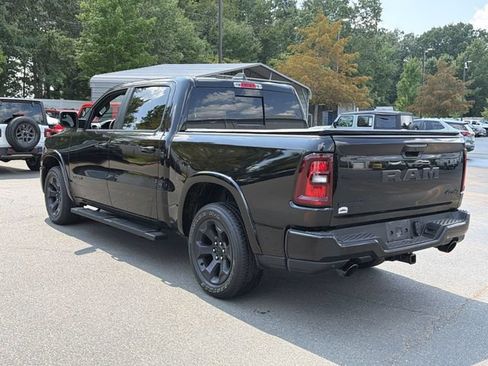 Used 2025 RAM 1500 Big Horn AWD/4WD image 3