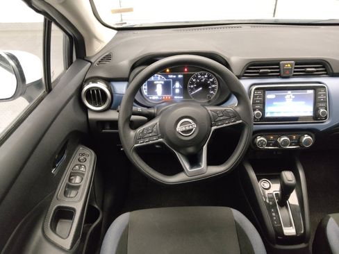 Used 2025 Nissan Versa SV FWD image 22